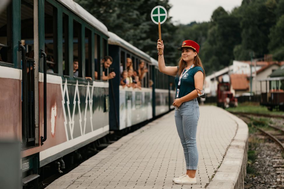 Letná brigáda na Čiernohronskej železnici