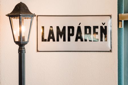 Staničná reštaurácia Lampáreň