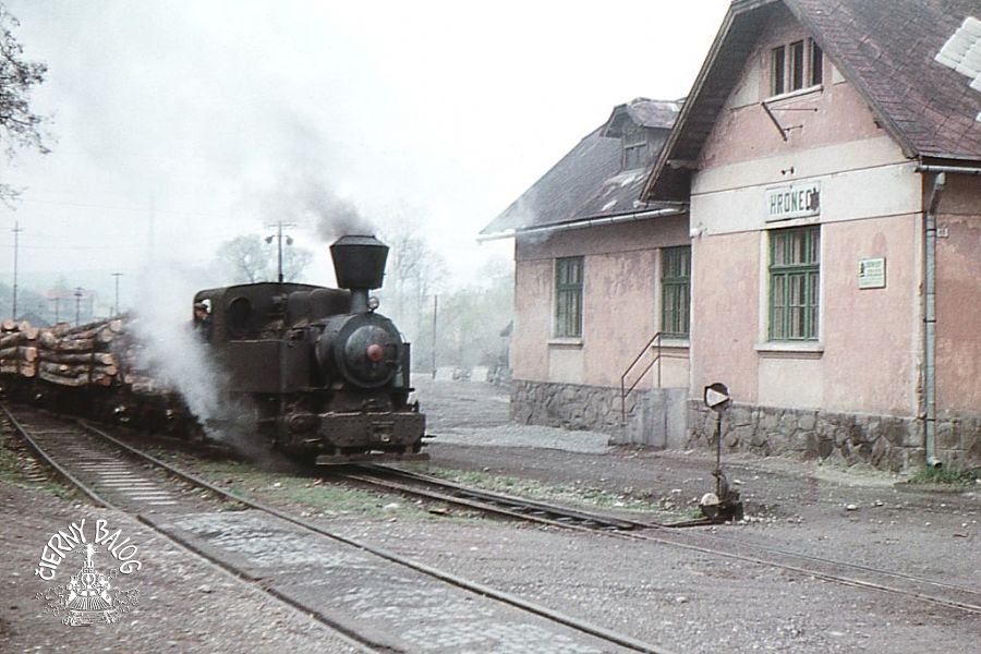 Historické fotografie z čias pravidelnej prevádzky na lesnej železnici