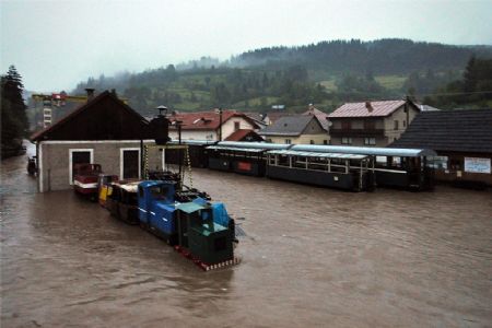 Zaplavené kolejiště stanice v Čiernom Balogu, Autor:Radim Škopec